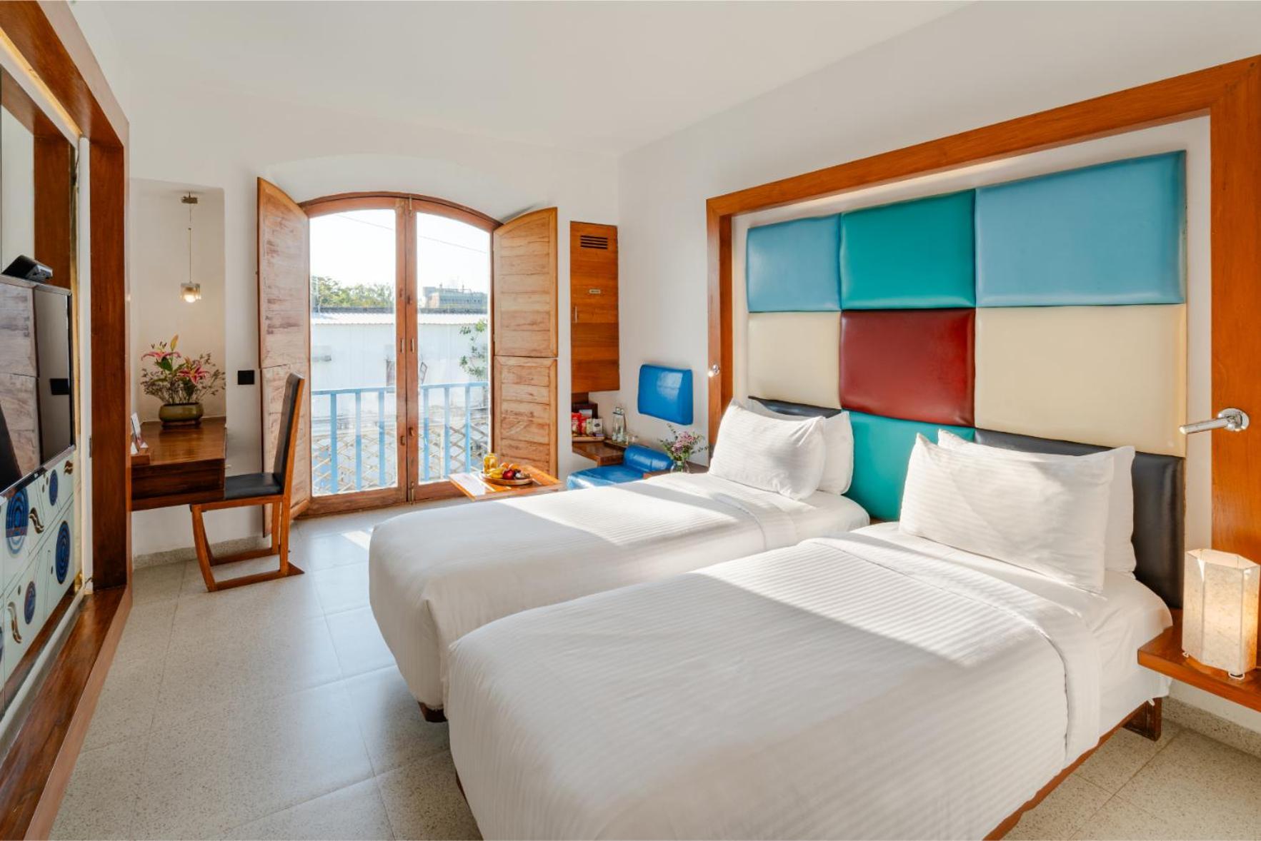 Superior Room Two Single Beds