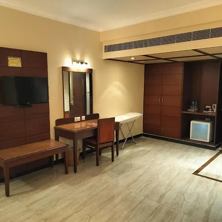 Shenbaga Hotel And Convention Centre-3